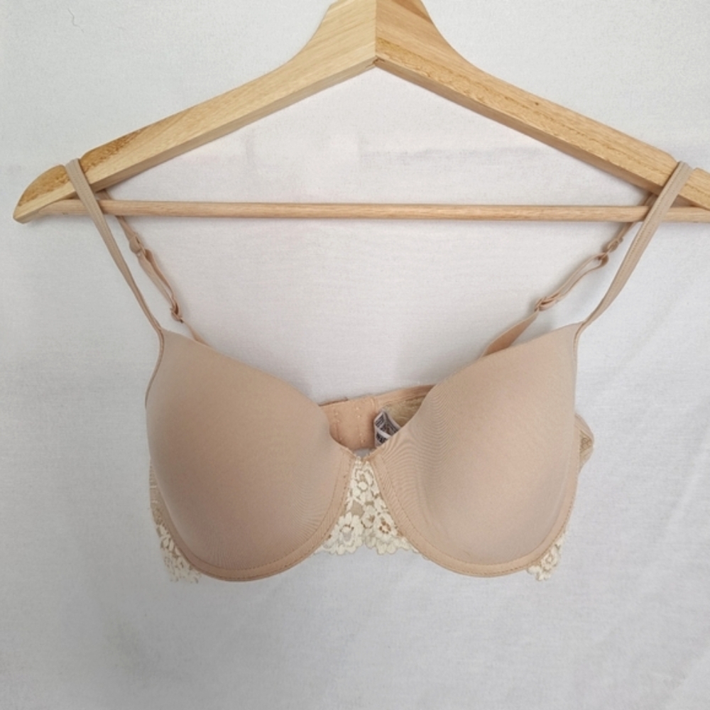 Wacoal Bra Embrace Lace Petite Push Up Underwire 75891 Tan Cream‎ Sand 34C